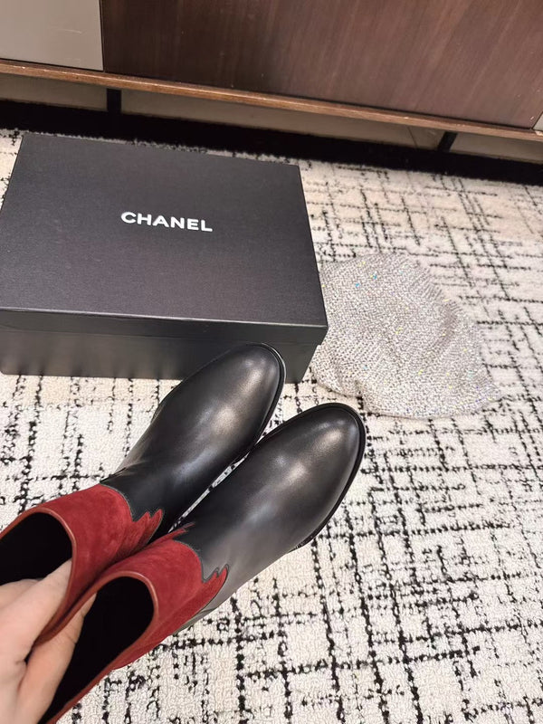 Chanel 25A Stivali invernali nuovi bassi in pelle di vacchetta nera rossa 393514