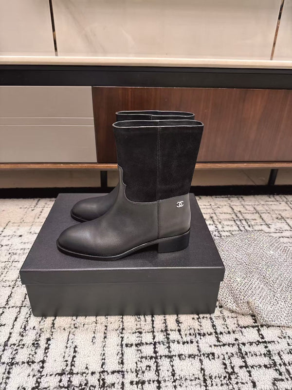 Chanel 25A Stivali invernali nuovi in pelle di vacchetta nera 393516