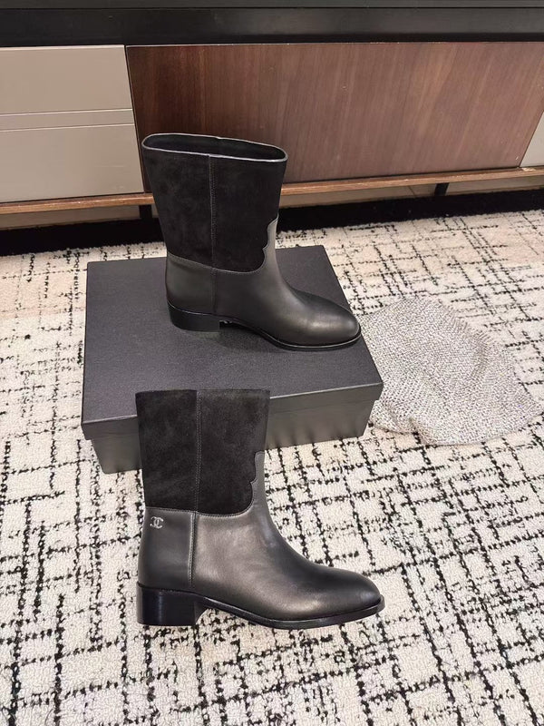 Chanel 25A Stivali invernali nuovi in pelle di vacchetta nera 393516