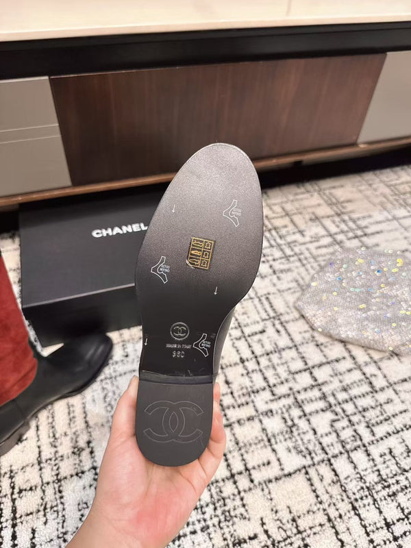 Chanel 25A Winter New Hight Boots Black Red Cowhide 393517