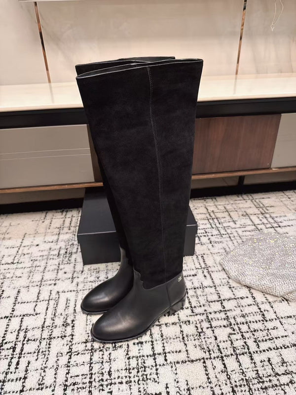 Chanel 25A Stivali invernali nuovi in pelle scamosciata mista nera 393520