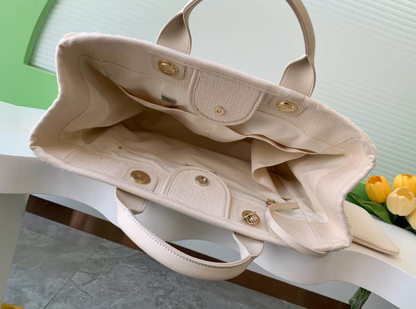 CC 25C ToTe Bag Beige Light Tan Canvas Fabric 238508