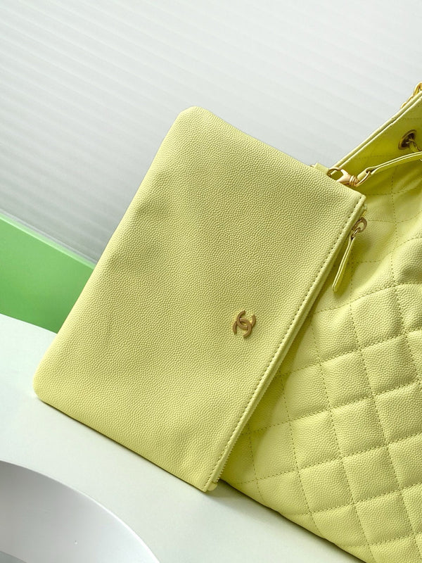 CC 25C Hobo Bags 40cm Lime Grained Calfskin
