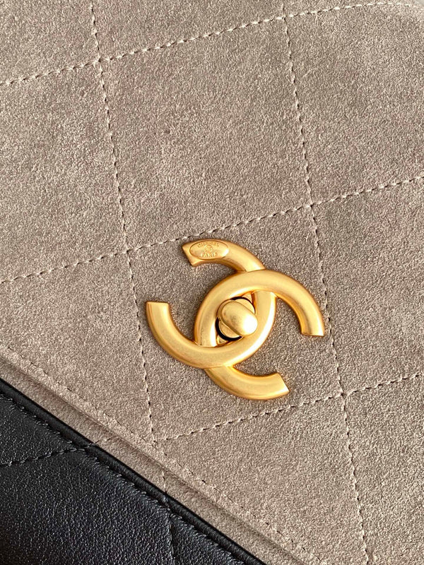 CC 25A Flap Bag 29cm Grey Suede Black Calfskin