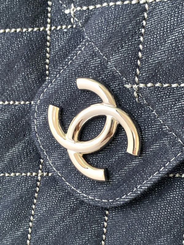 Chanel 25 Bag Navy Blue 34cm Denim Fabric 289496