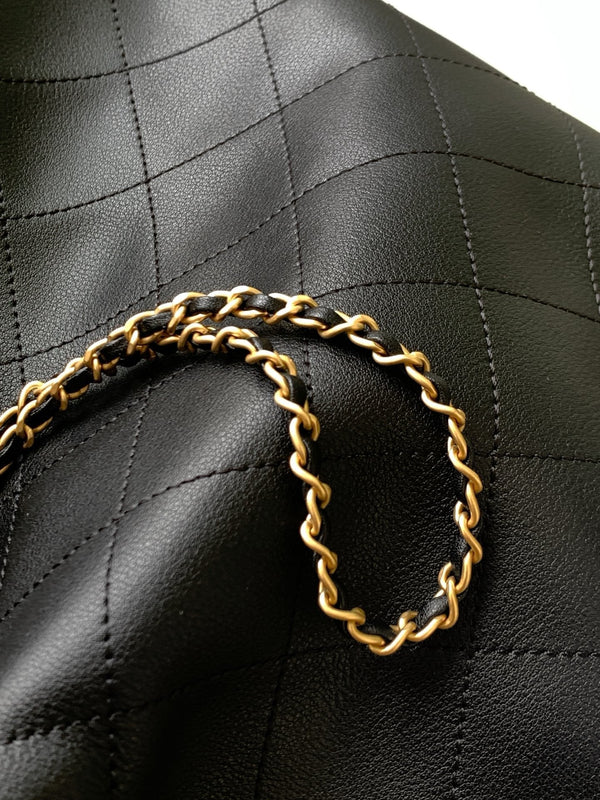 CC 2025 Hobo Bag 45cm Black Calfskin 311196