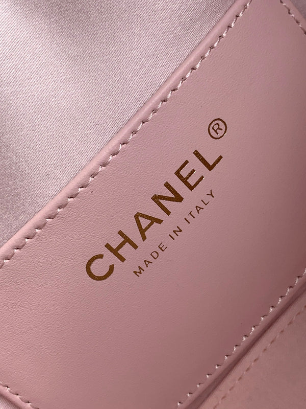 Chanel 25S Hobo Bag 22 in Light Pink Caviar with Gold Hardware