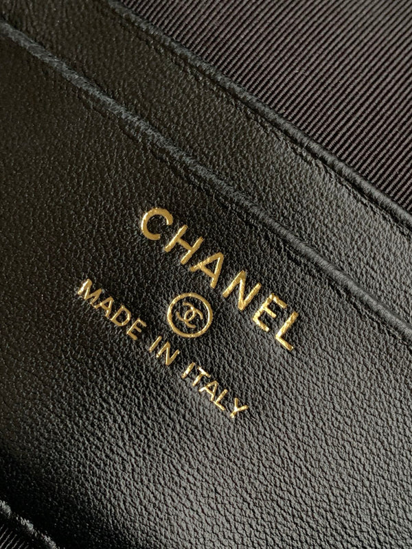 Chanel 2026 Vanity With Chain 19.5cm White Black Suede Lambskin 348254