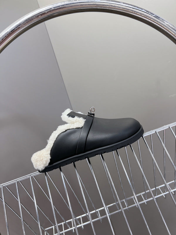 OZ Mule Black Calfskin White Shearling