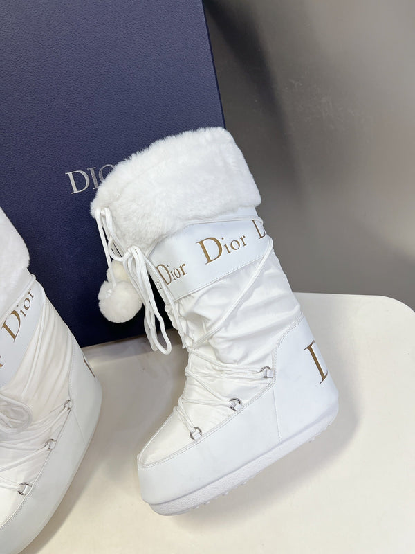 CD Short Boots 60mm In White Cowhide With Feather 989719