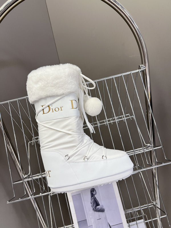 CD Short Boots 60mm In White Cowhide With Feather 989719
