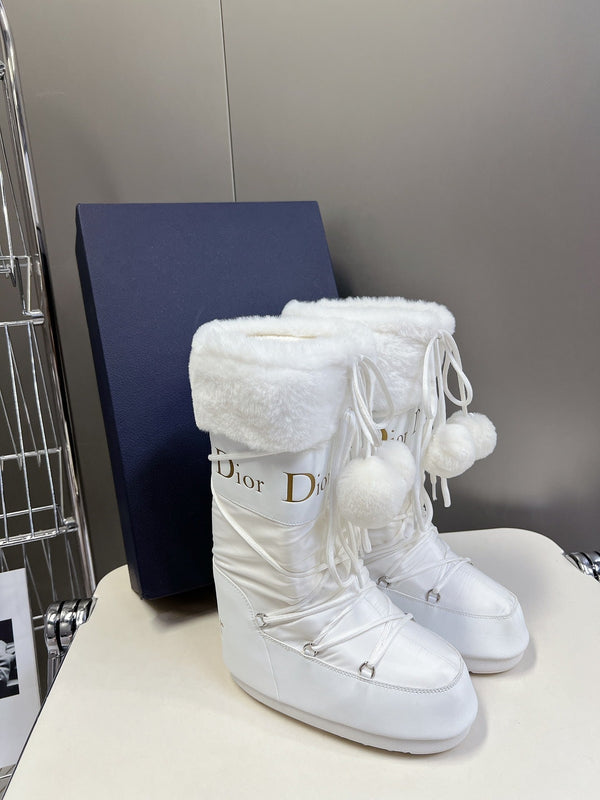 CD Short Boots 60mm In White Cowhide With Feather 989719