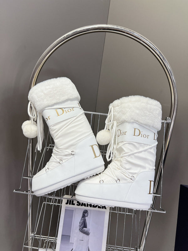 CD Short Boots 60mm In White Cowhide With Feather 989719