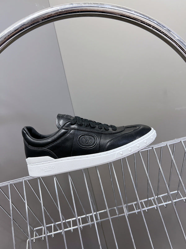 Upvillage Trainer In Black Laminated Calfskin 989602