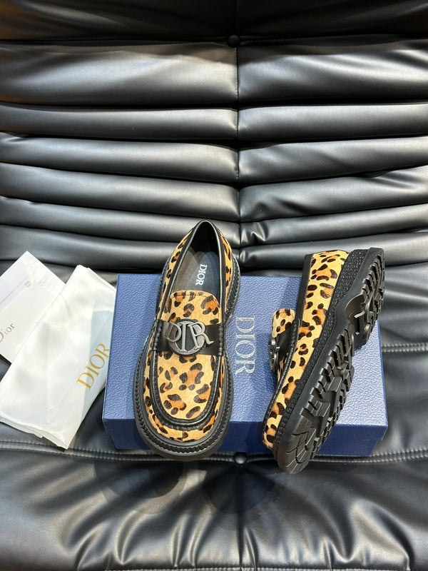 CD EXPLORER ICON LOAFER BLACK AND BRONZE FUR