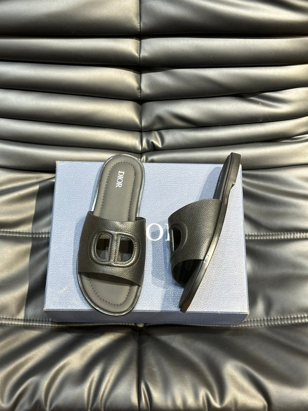 CD D-CLUB SLIDE SLIPPER BLACK GRAINED CALFSKIN