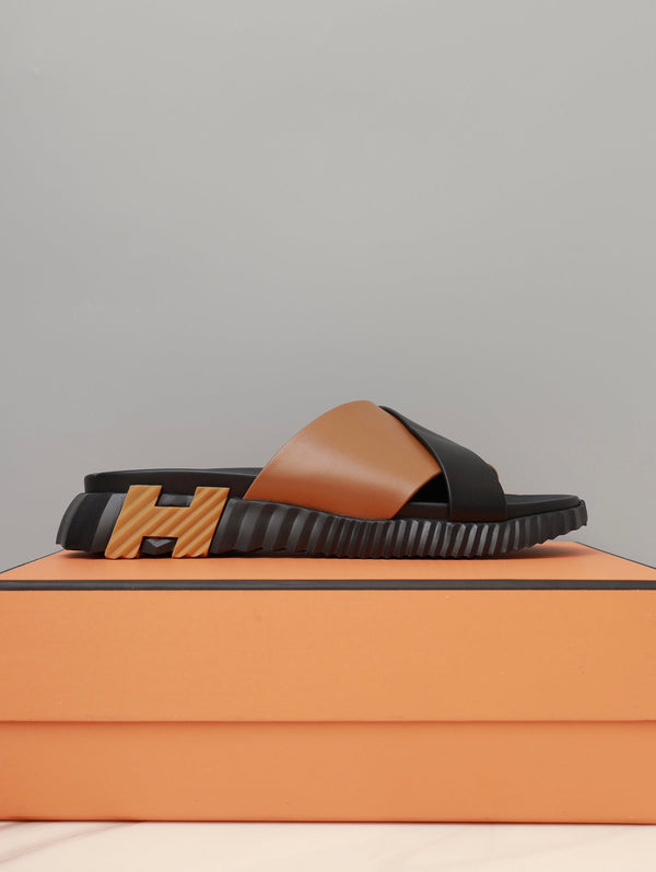 HM INFRA SANDAL BLACK AND SANDSTONE LAMBSKIN