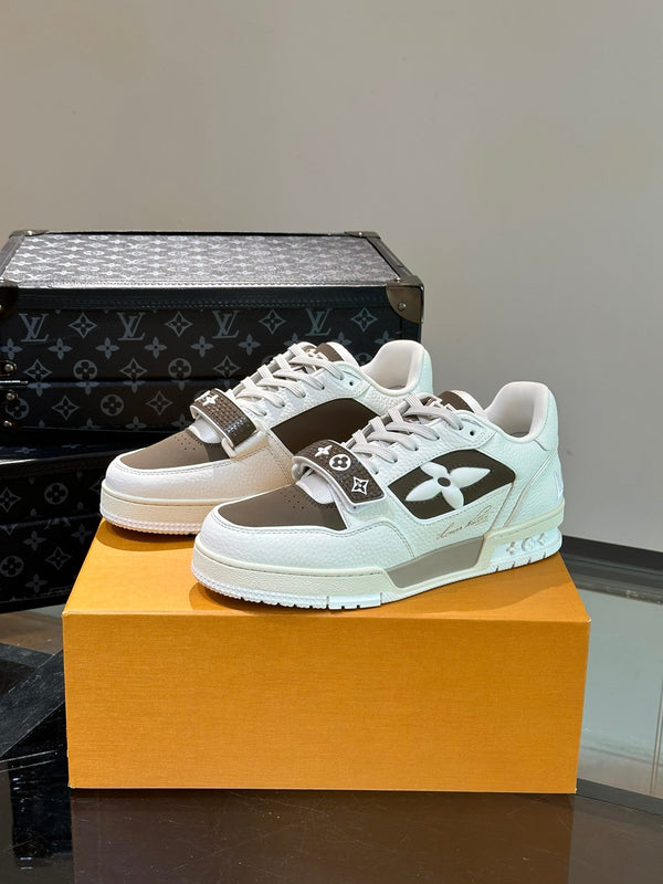 LV TRAINER SNEAKERS IN WHITE CALFSKIN AND MOCHA BROWN SUEDE