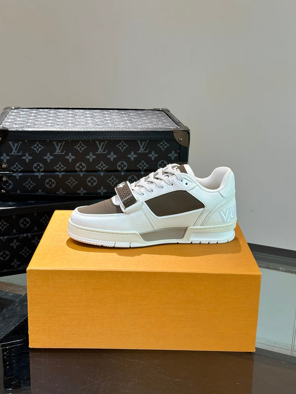LV TRAINER SNEAKERS IN WHITE CALFSKIN AND MOCHA BROWN SUEDE