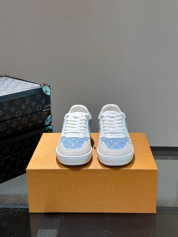 LV SNEAKER WHITE SUEDE CALFSKIN MIX BLUE DENIM