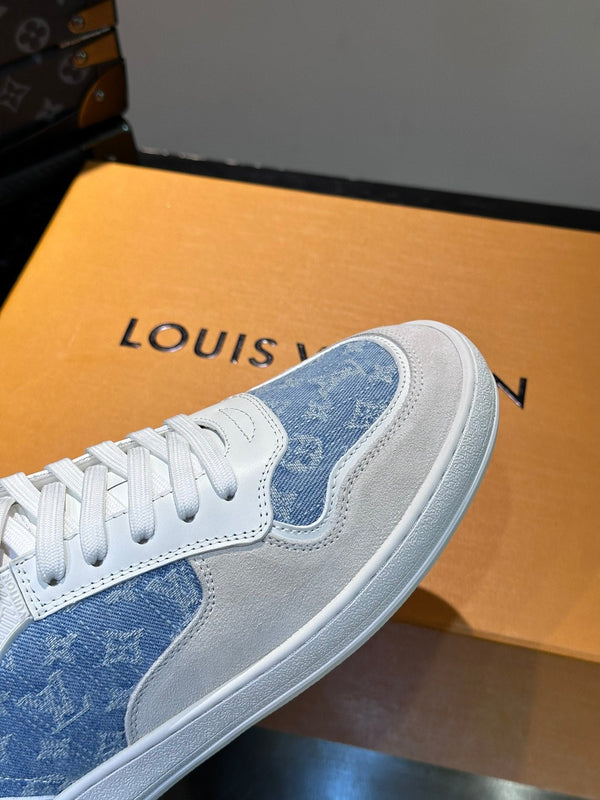LV SNEAKER WHITE SUEDE CALFSKIN MIX BLUE DENIM