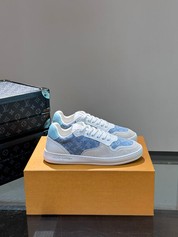 LV SNEAKER WHITE SUEDE CALFSKIN MIX BLUE DENIM
