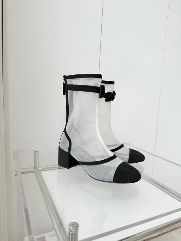 CC 25 Short Boot Black White Mesh Fabric 411470