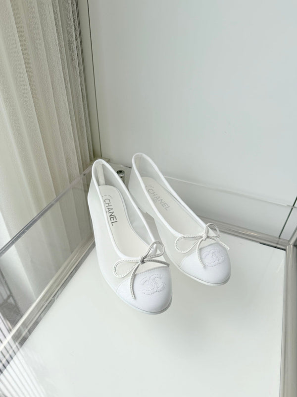 Chanel 2026 Ballerines Toile en Maille Blanche 697399
