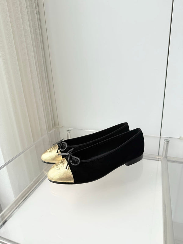 Chanel 2026 Ballet Flat Black Gold Velvet Lambskin 697401