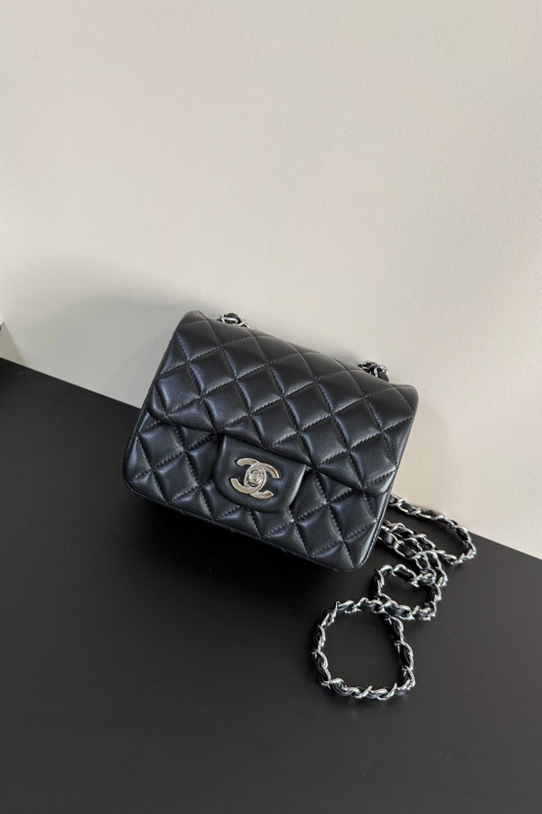 CC Flap Bag 17cm Black Sheepskin SHW 284824