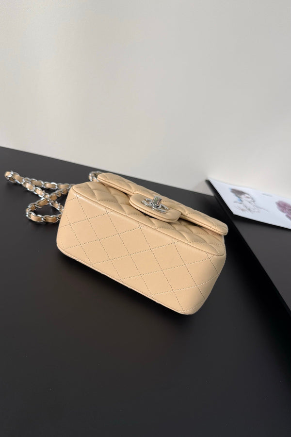 CC Flap Bag 17cm Beige Sheepskin SHW 284830