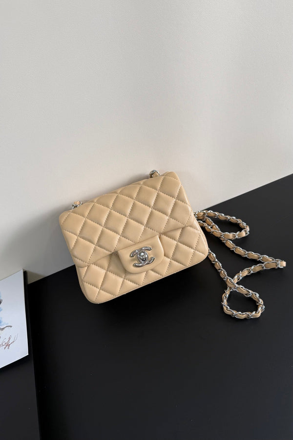 CC Flap Bag 17cm Beige Sheepskin SHW 284830