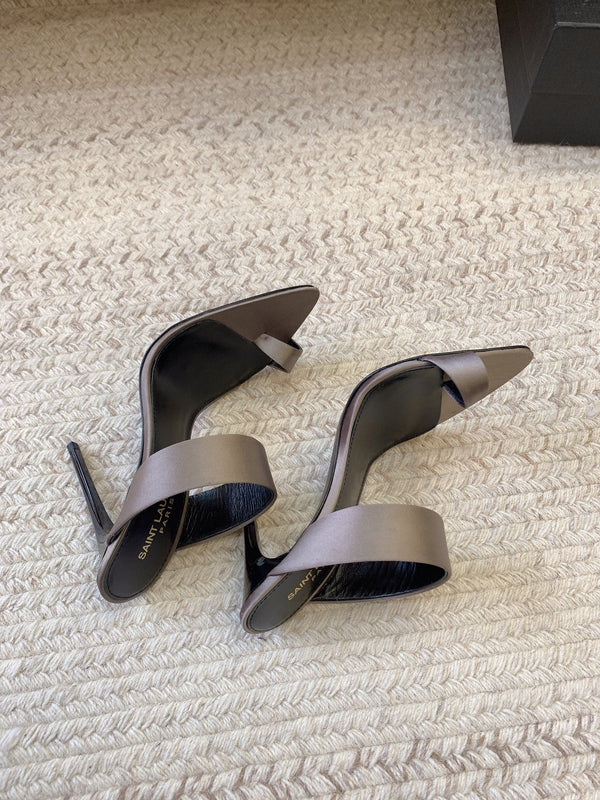 MULES ALTE MARTHA A PUNTA APERTA IN SETA GRIGIA