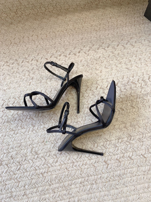 STRAPPY HIGH HEEL SANDALS IN BLACK SILK