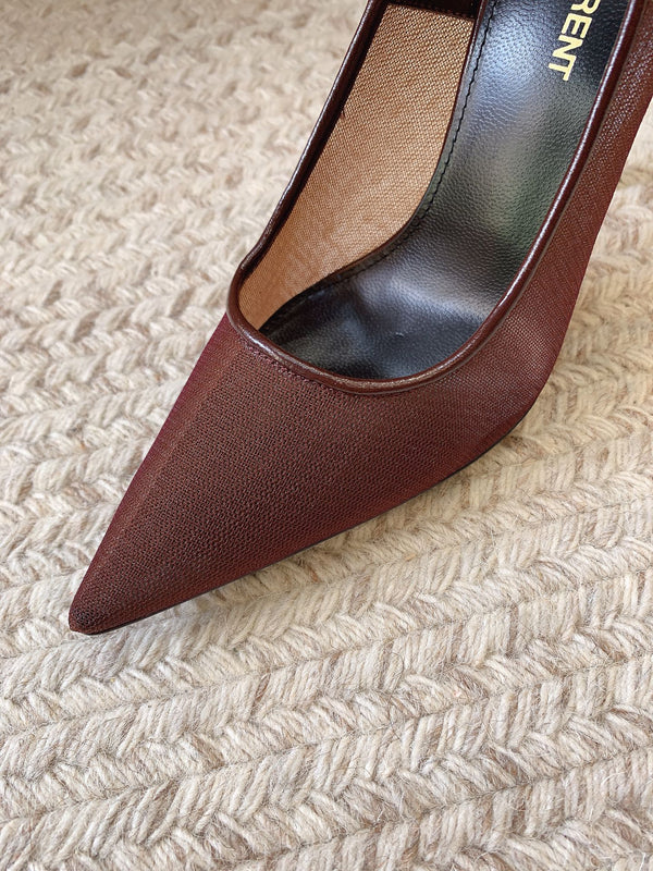 NORMA PUMPS IN CHESTNUT MESH