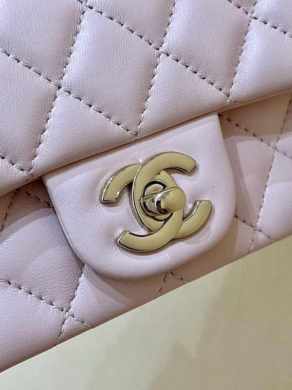 Borsa a patta CC 24K Mini 18 cm in pelle di agnello rosa chiaro con finiture dorate