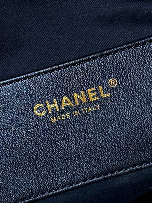 CC 25A Hobo Bag 40 Black Tweed Wool