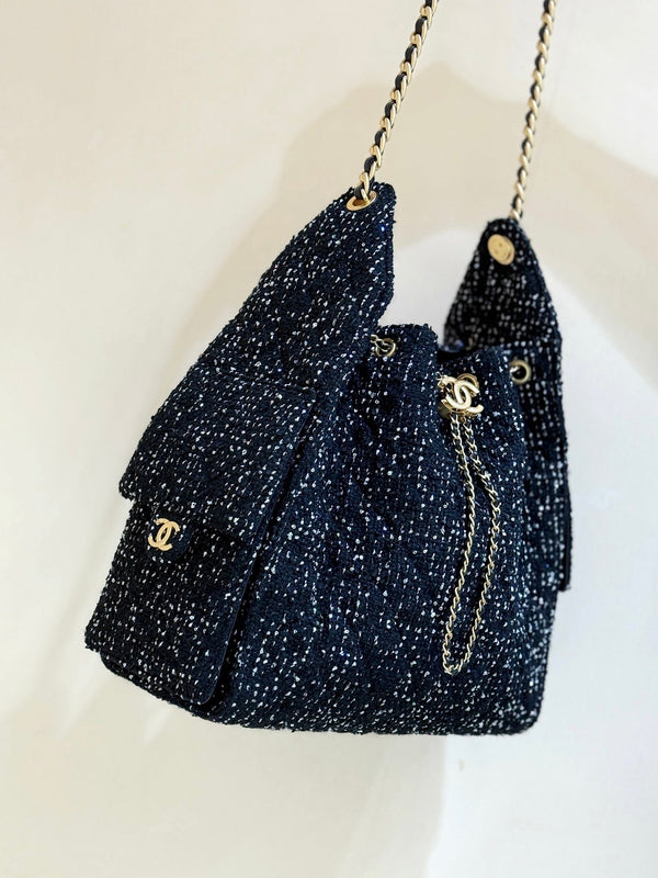 CC 25A Hobo Bag 40 Black Tweed Wool
