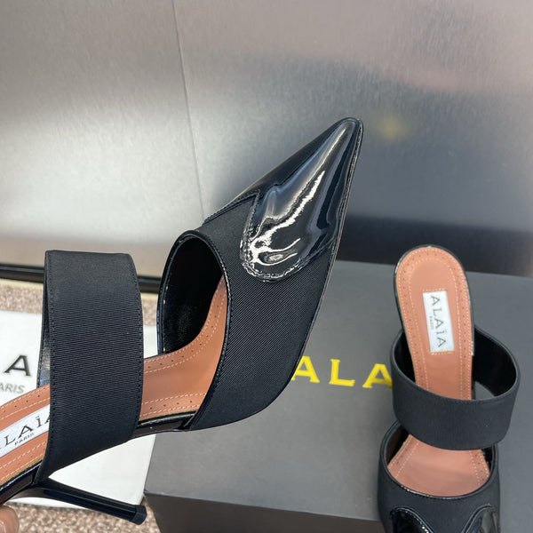 alaia mule 90 black grosgrain heart patent calfskin