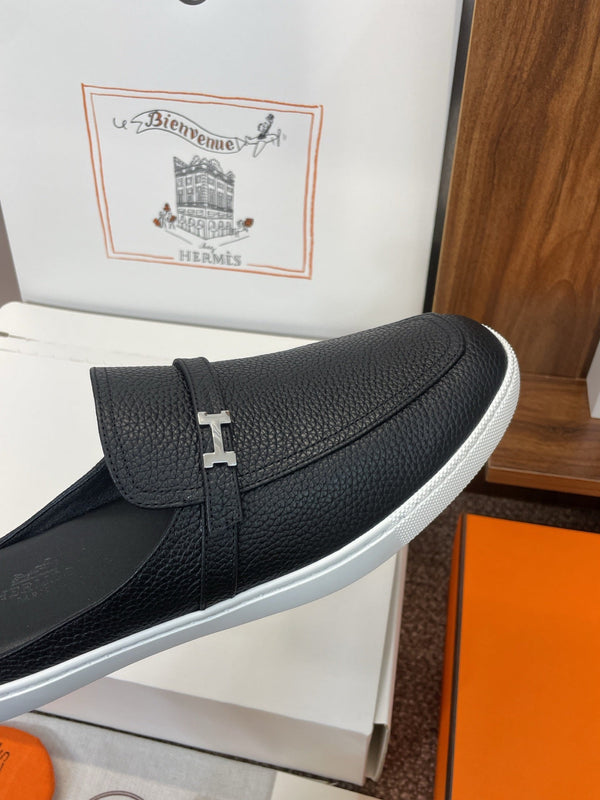 HM OZ Mule in pelle di vitello nera 372938