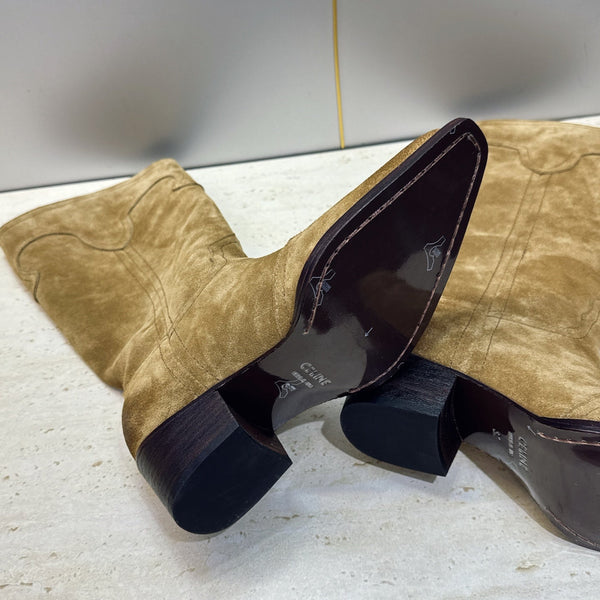 CE 26s Mid-Calf Boots 4.5cm Khaki Suede 959447