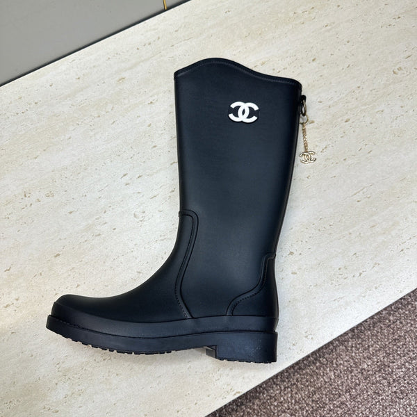 CC 26s Interlocking Rain Boots Black Rubber 167054