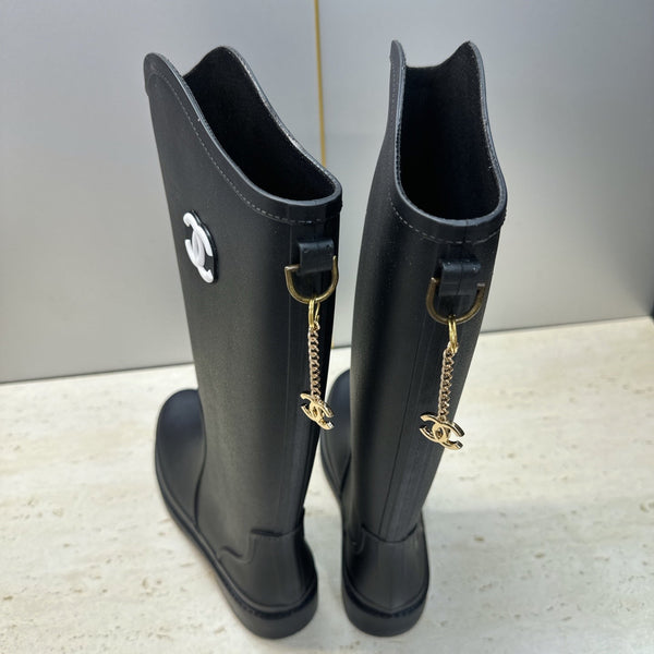 CC 26s Interlocking Rain Boots Black Rubber 167054