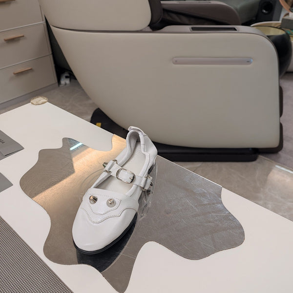 BALLERINE MARY JANE CON BORCHIE IN PELLE DI AGNELLO LUCIDA BIANCA