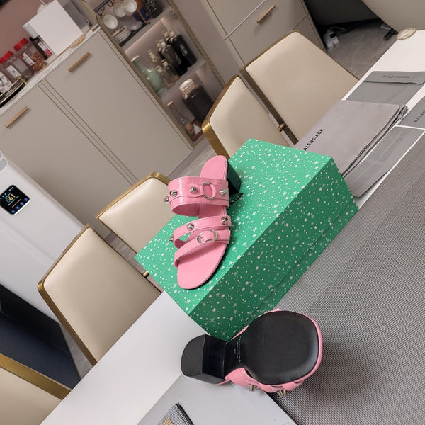 STRAPPY MEDIUM HEELED SANDALS IN WEWAK PINK STUDDED WAX-OIL SHEEPSKIN