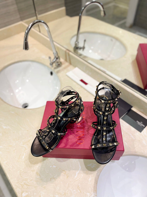 SANDALO ROCKSTUD CON CINTURINO IN VITELLO NERO 60 MM