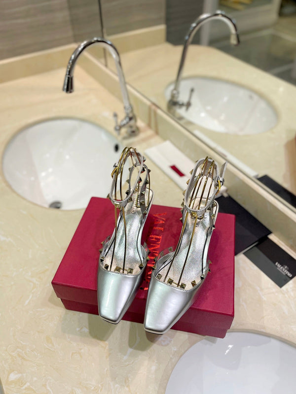 SLINGBACK ROCKSTUD IN PELLE DI VITELLO ARGENTO 50MM