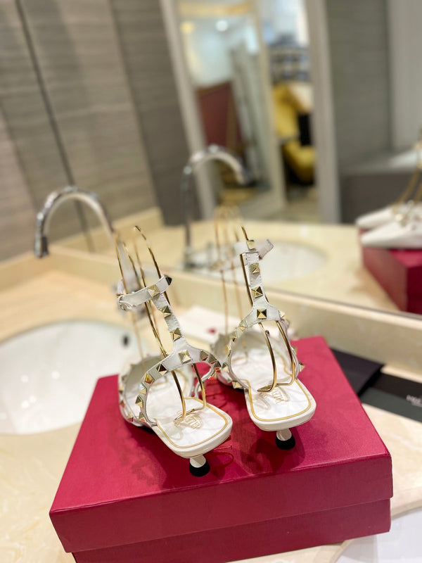 SLINGBACK ROCKSTUD IN PELLE DI VITELLO BIANCA 50MM