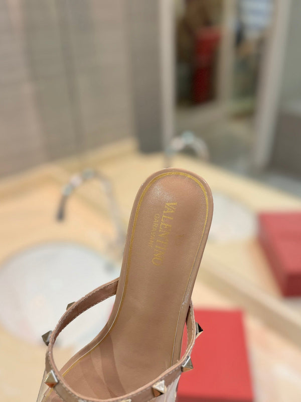 SANDALI ROCKSTUD MULE IN VITELLO MARRONE CAMMELLO E FILM IN PVC TRASPARENTE