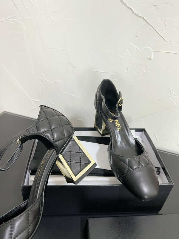 CC Mary Janes 55mm In Black Quilted Lambskin 949762